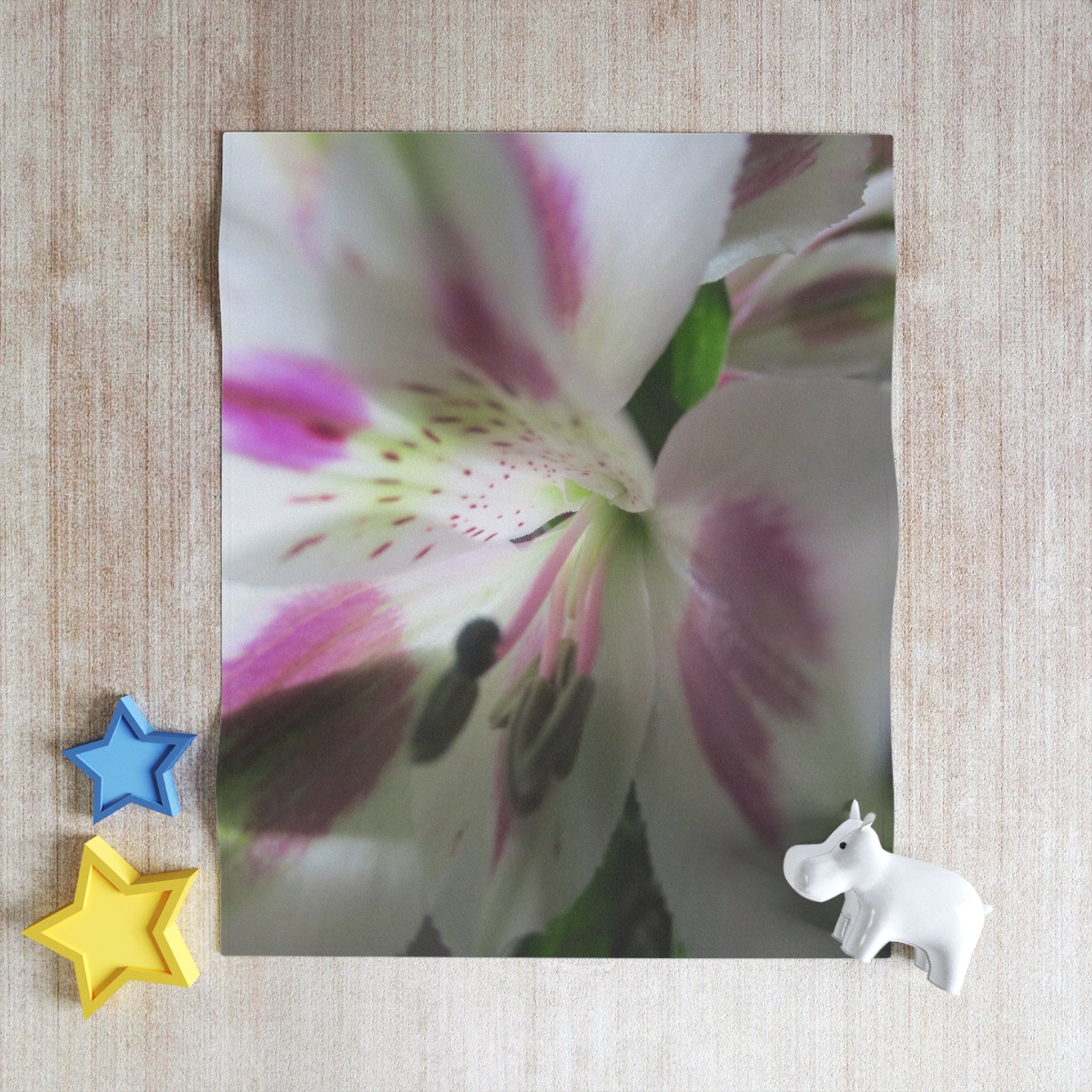 Cozy Floral | Throw Blanket | Blossom Blankets
