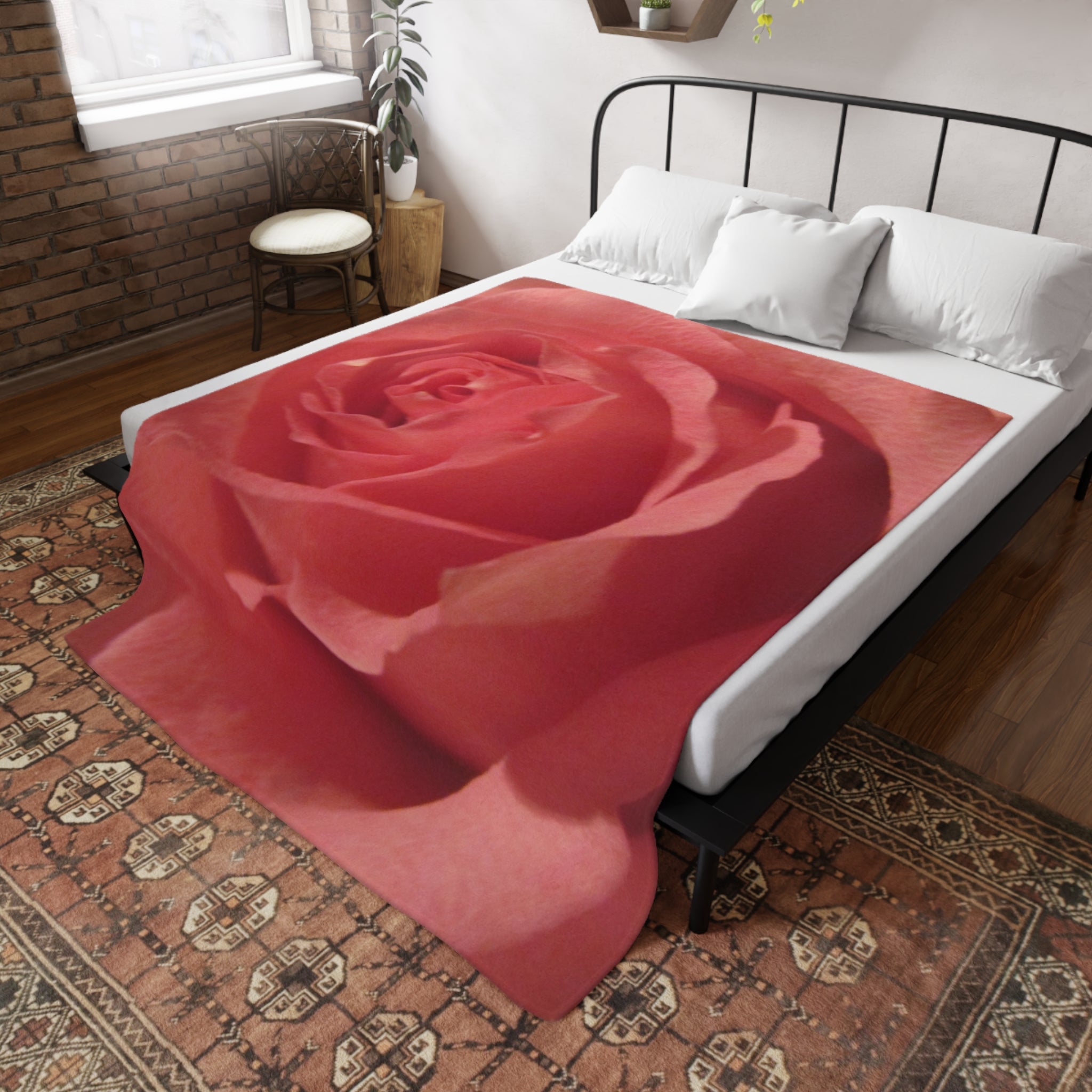 Rose-Themed | Plush Fleece Blanket | Blossom Blankets